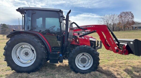 Massey Ferguson 4710 - Image 2