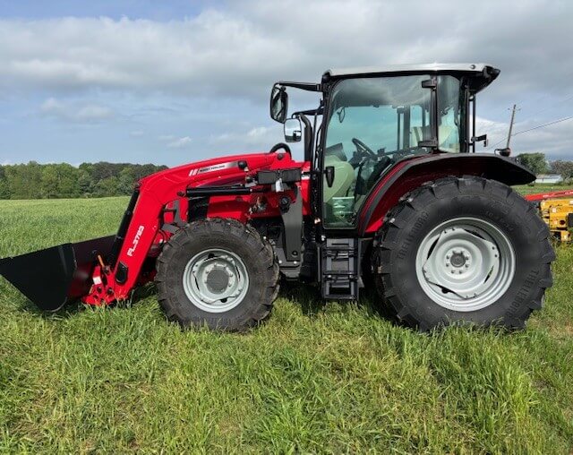 Massey Ferguson 5711D